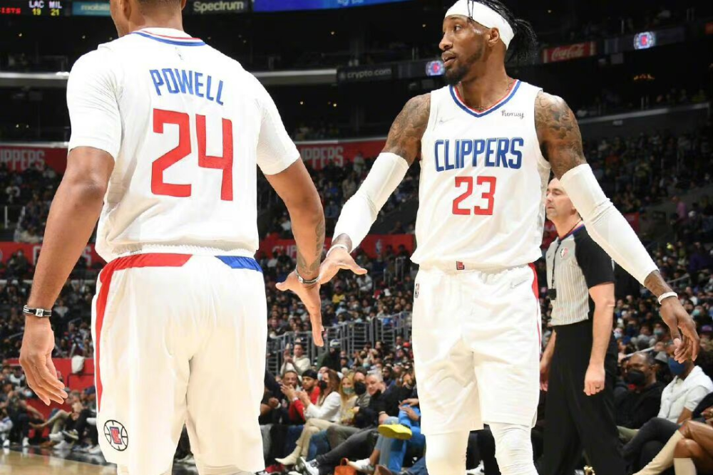  哈里伯顿送出20次助攻国王全民皆兵击败湖人复仇成功